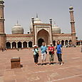 Karhuperhe Jama Masjid Moskeijassa