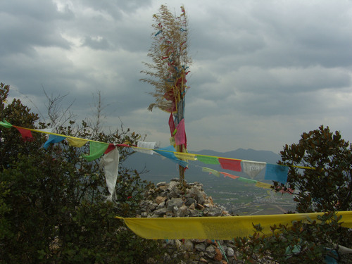 Rukousnauhoja, Elephant Hill Lijiang